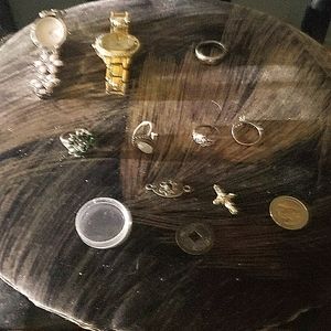 Assorted jewelry ( mostly silver)